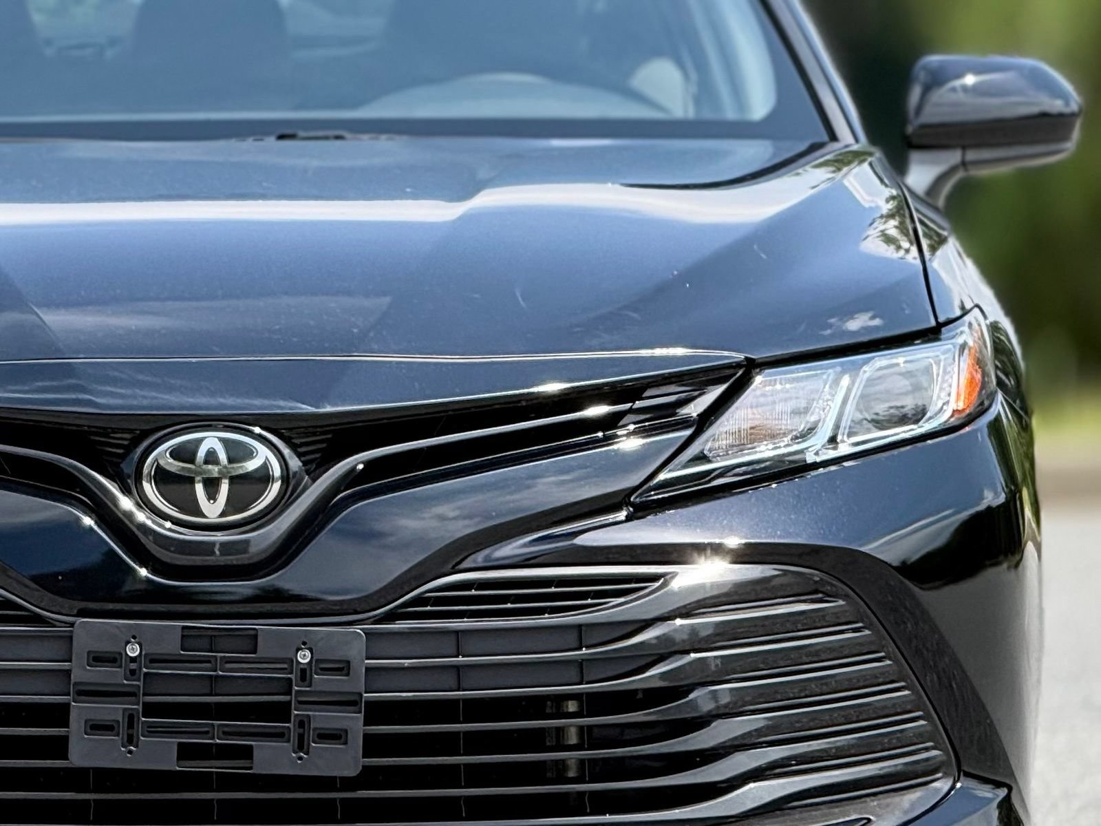 Used 2018 Toyota Camry LE FWD image 15