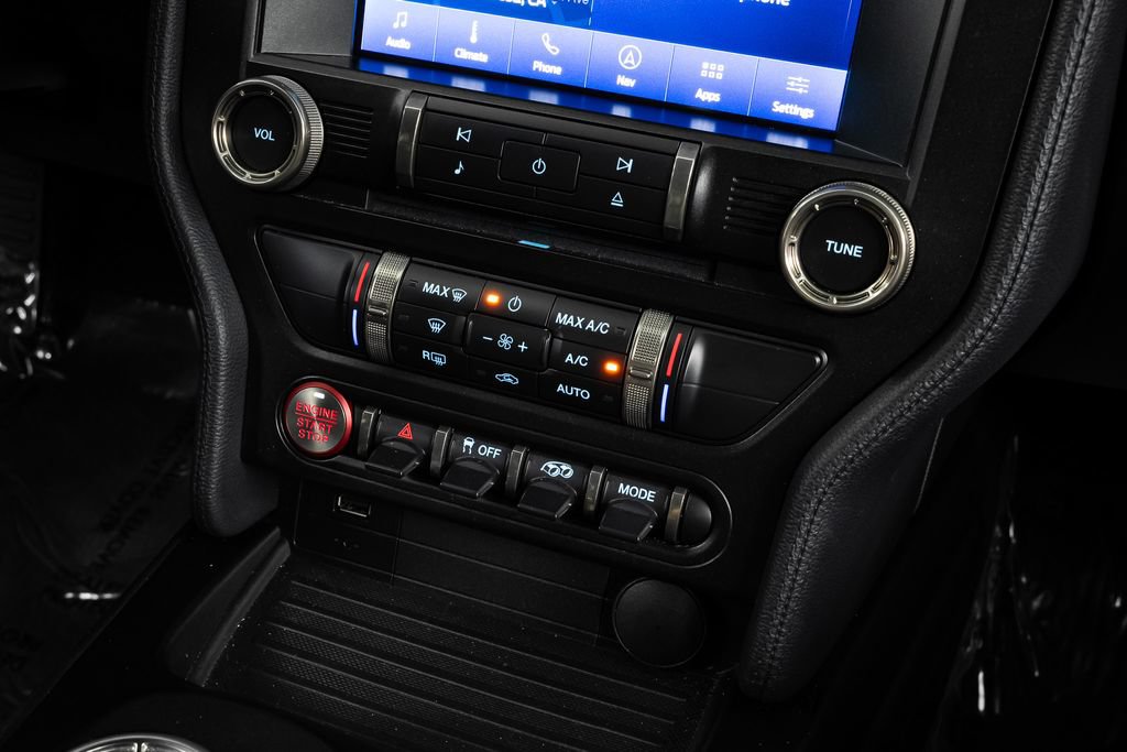Used 2022 Ford Mustang Shelby GT500 w/ Technology Package RWD image 31