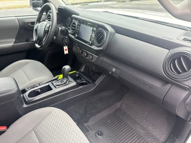 Used 2022 Toyota Tacoma SR w/ SR Convenience Package RWD image 15