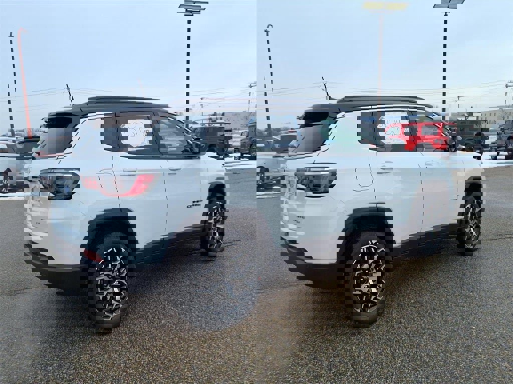 New 2026 Jeep Compass Limited w/ Sun, Sound & Navigation Group image 3