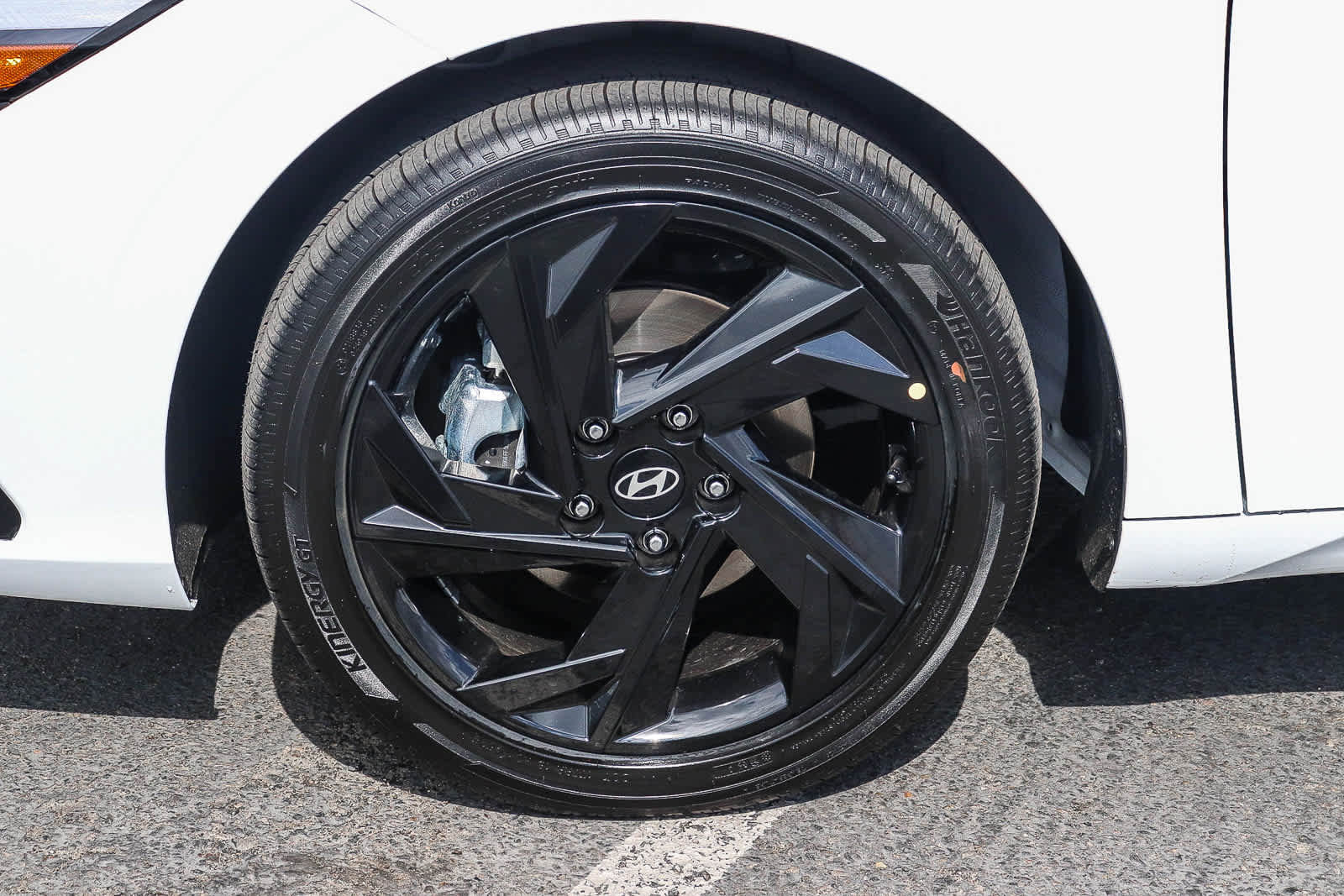 New 2026 Hyundai Elantra SEL Sport FWD image 12