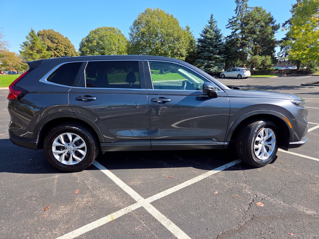 Used 2025 Honda CR-V LX image 22