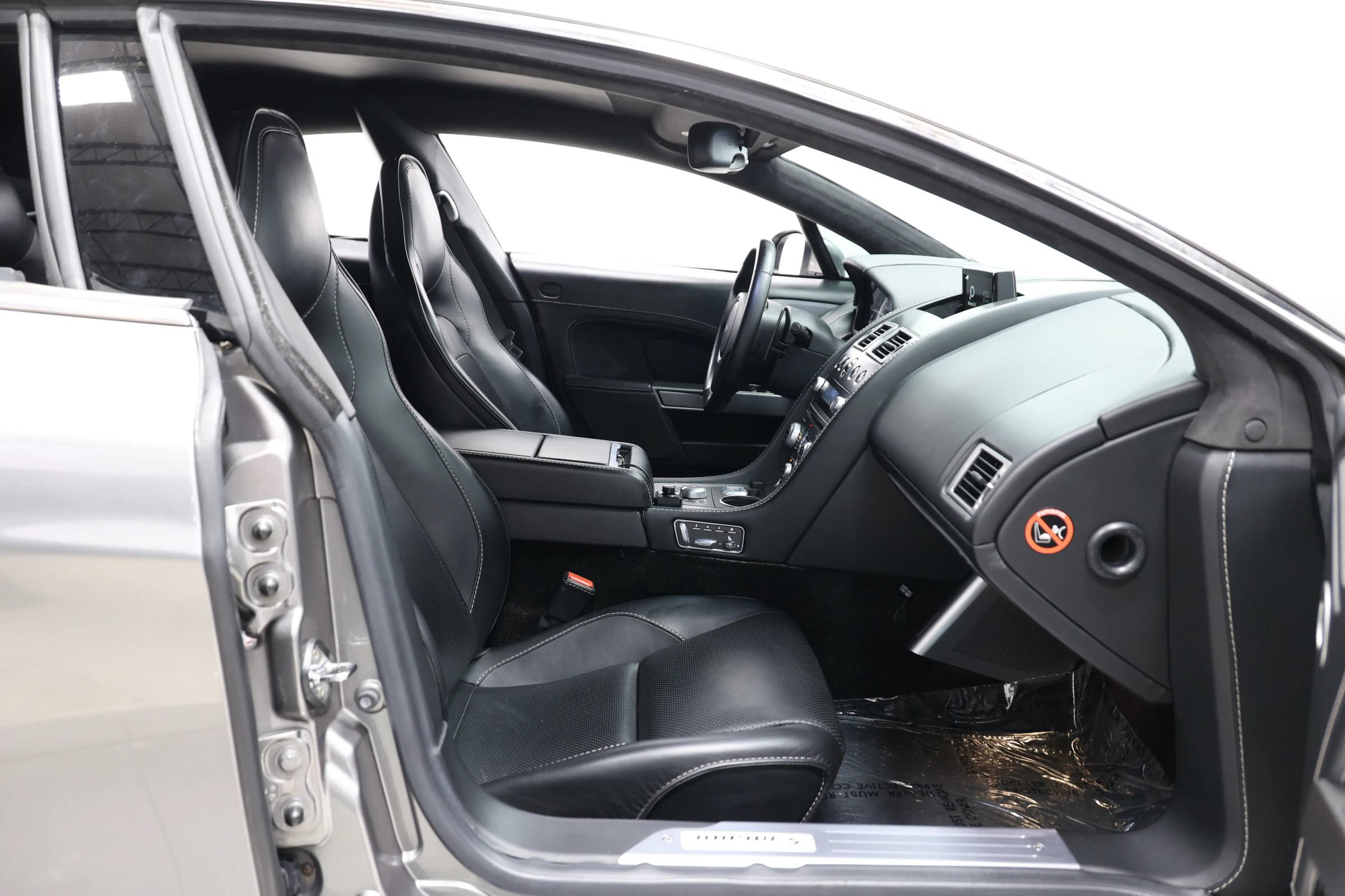 Used 2015 Aston Martin Rapide S RWD image 83