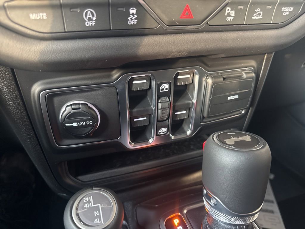 New 2026 Jeep Wrangler Sahara image 32