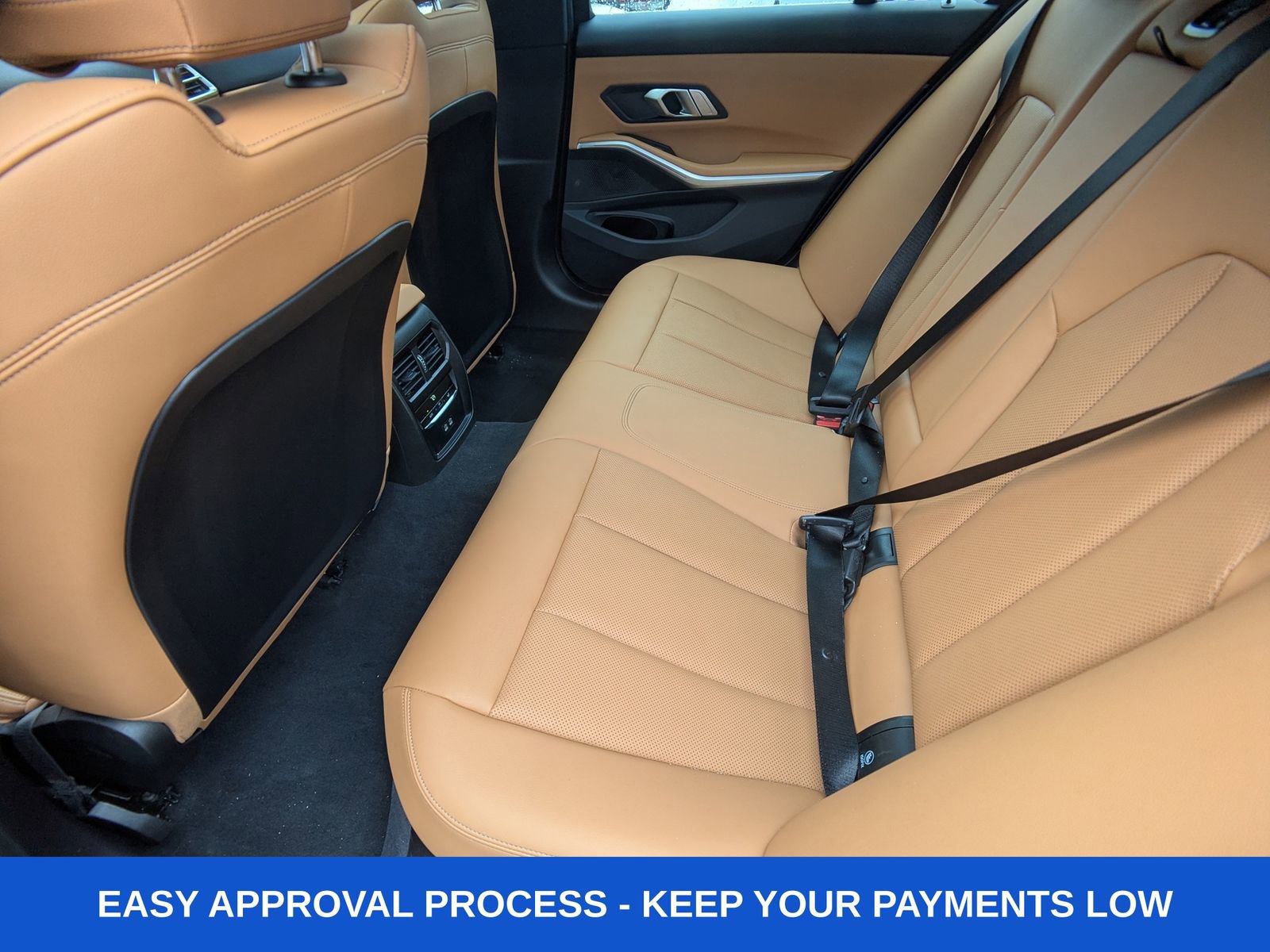 Used 2025 BMW 330i xDrive Sedan w/ Premium Package image 19