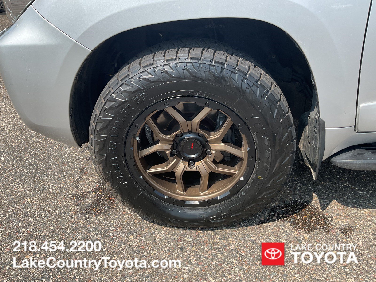 Used 2014 Toyota Land Cruiser AWD/4WD image 9