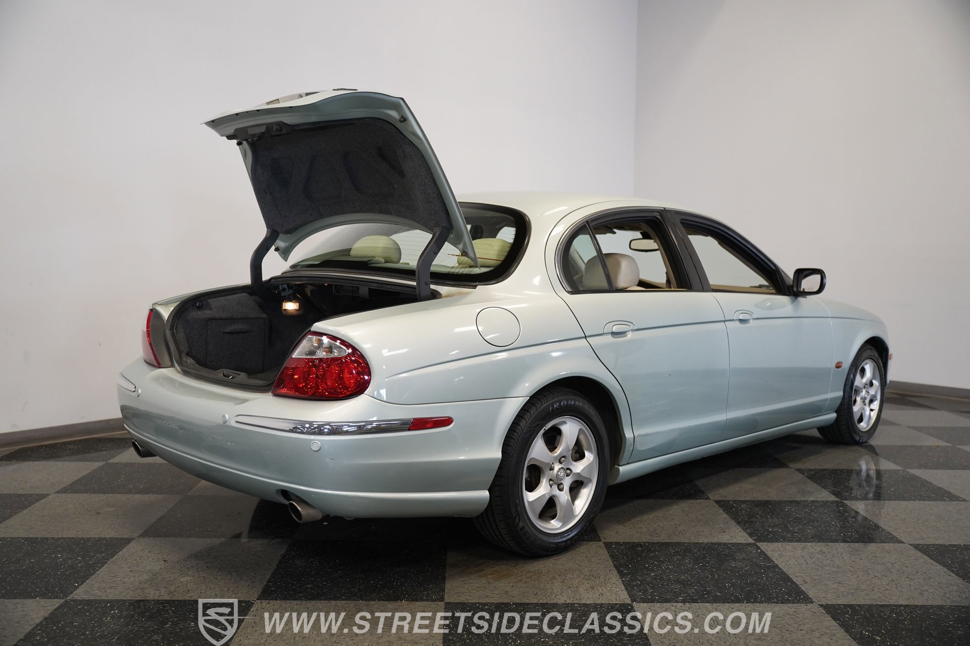 Used 2001 Jaguar S-TYPE 3.0 image 21