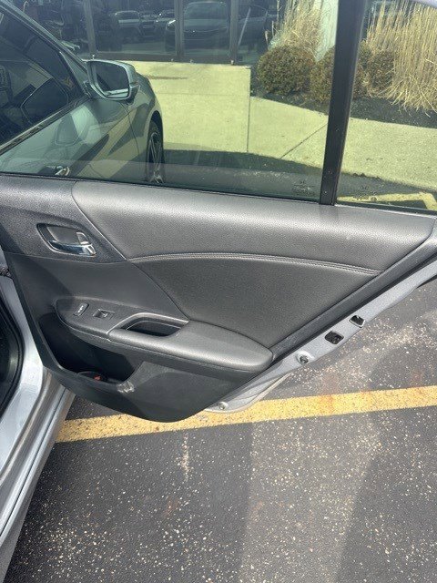 Used 2017 Honda Accord Touring image 15