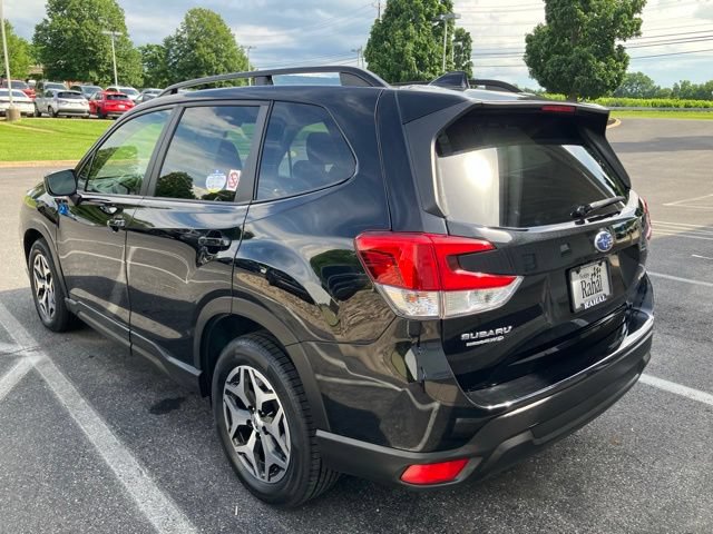 Used 2021 Subaru Forester Premium AWD/4WD image 6