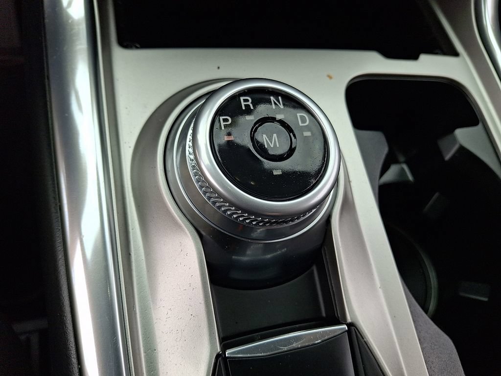 Used 2020 Ford Explorer Platinum w/ Premium Technology Package AWD/4WD image 16