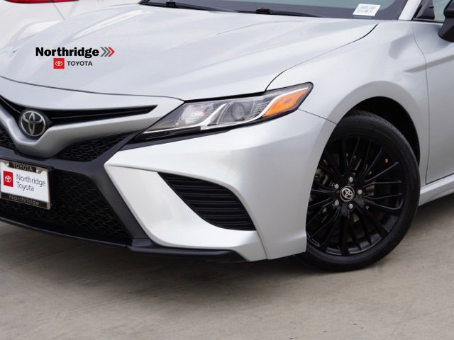Used 2020 Toyota Camry SE w/ Carpet Mat Package FWD image 5