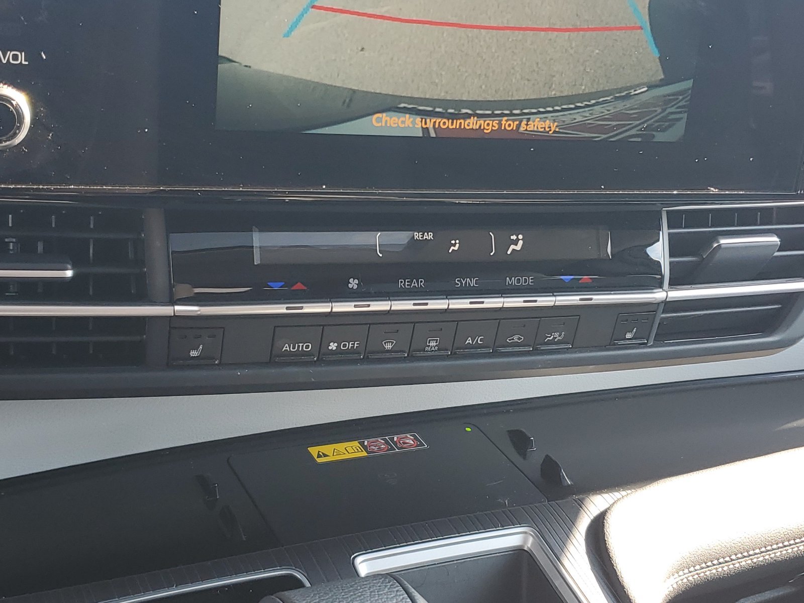 Certified 2025 Toyota Sienna XLE w/ XLE Plus Package AWD/4WD image 27