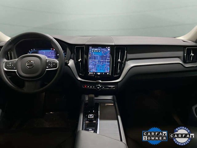 Used 2025 Volvo XC60 B5 Core image 16