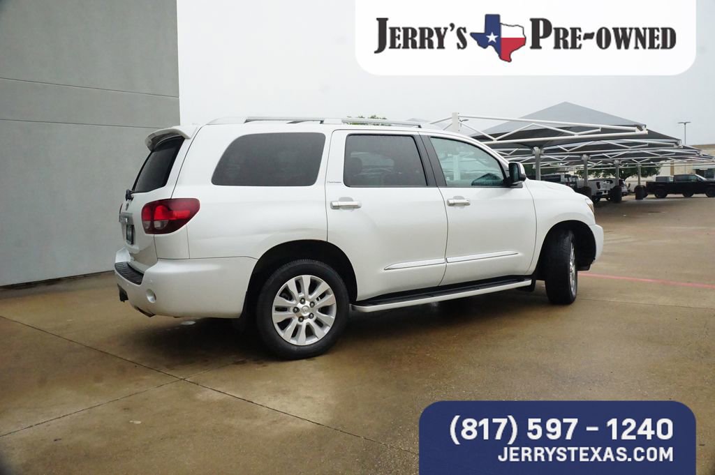 Used 2022 Toyota Sequoia Platinum RWD image 5