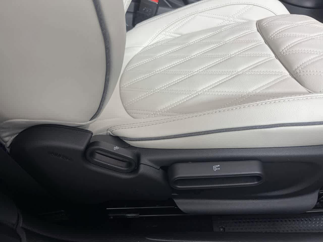 Certified 2024 MINI Cooper S FWD image 18