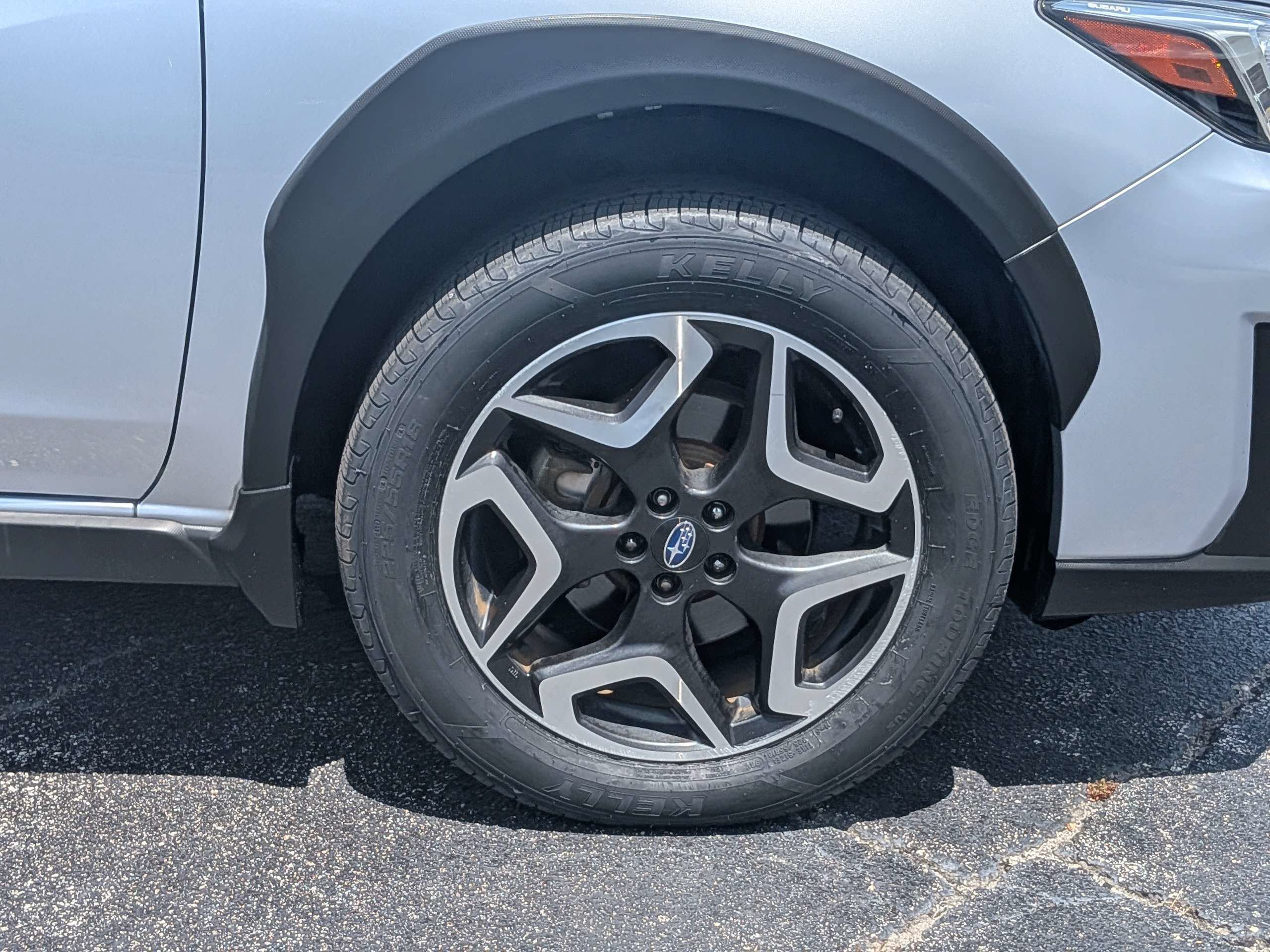 Used 2020 Subaru Crosstrek 2.0i Limited w/ Moonroof Package w/Navigation AWD/4WD image 11