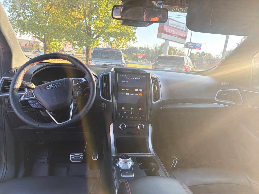 Used 2024 Ford Edge ST-Line AWD/4WD image 16