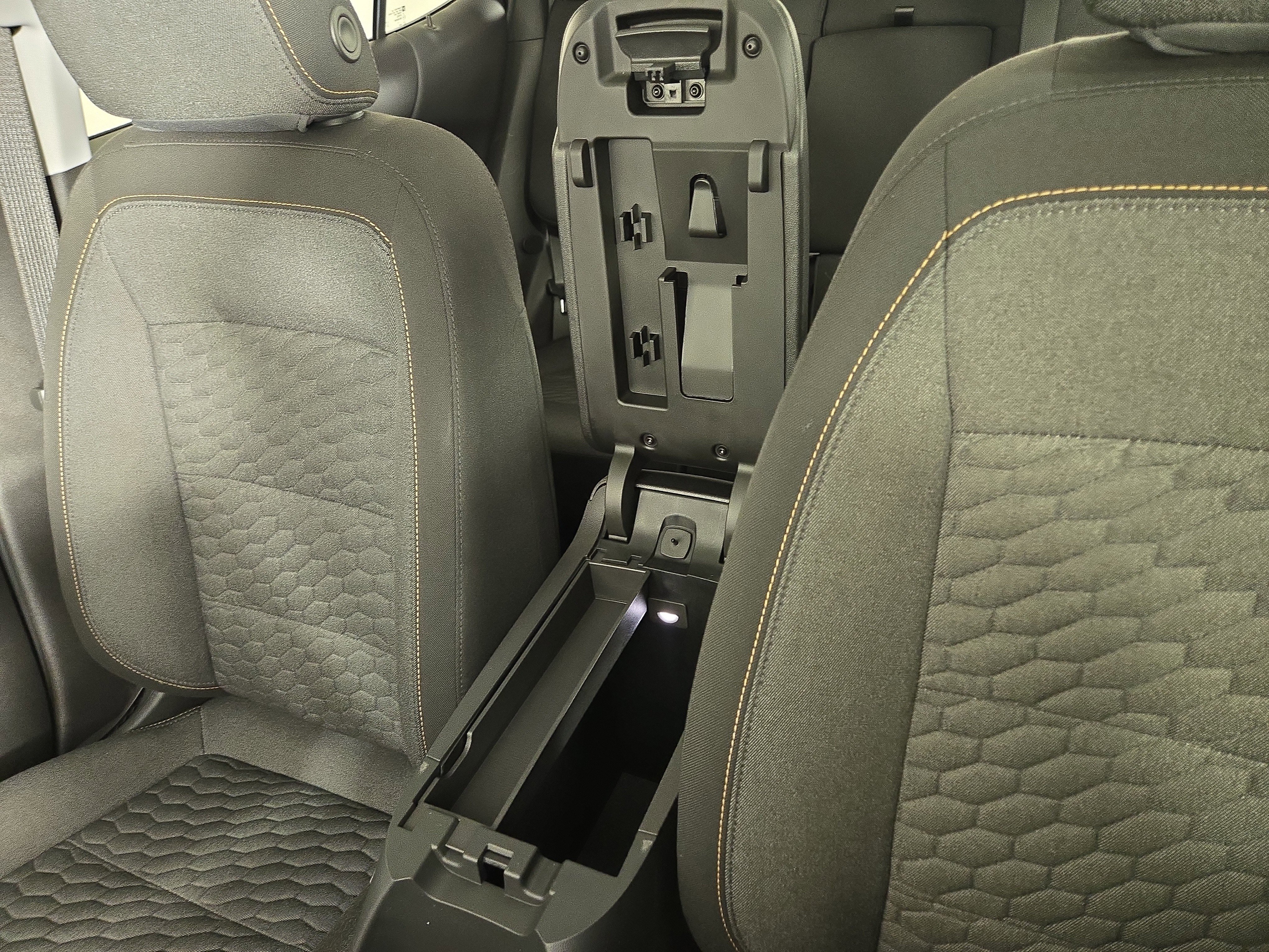 Certified 2021 Chevrolet Equinox LT image 29