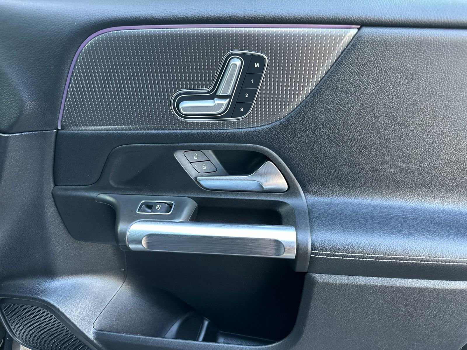 Certified 2021 Mercedes-Benz GLB 250 image 19