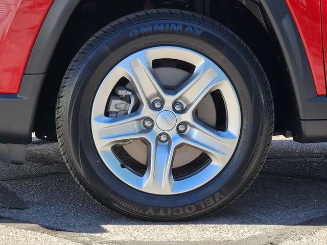 Used 2023 Jeep Compass Latitude AWD/4WD image 9