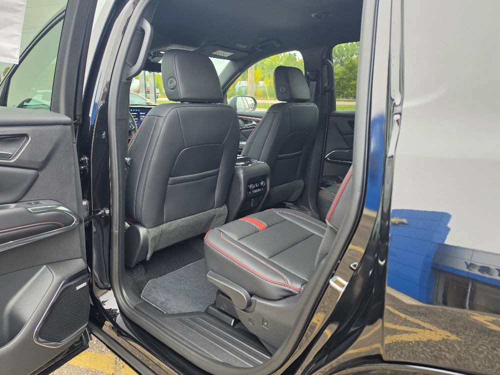 New 2027 Chevrolet Traverse RS AWD/4WD image 5