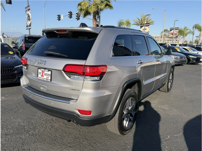 Used 2020 Jeep Grand Cherokee Limited w/ Luxury Group II image 6
