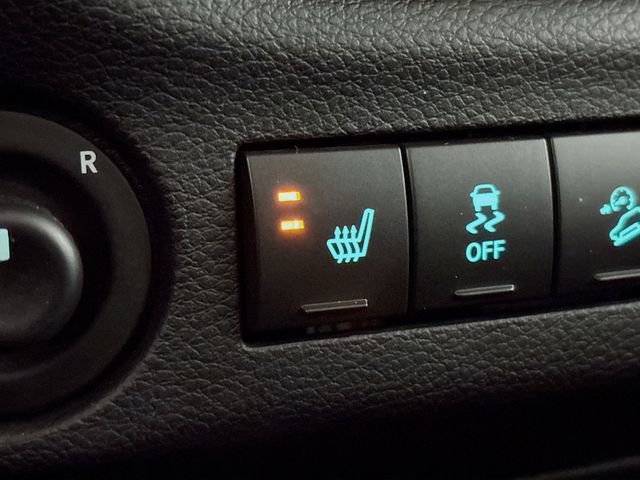 Used 2017 Jeep Wrangler Unlimited Sahara w/ Max Tow Package image 20