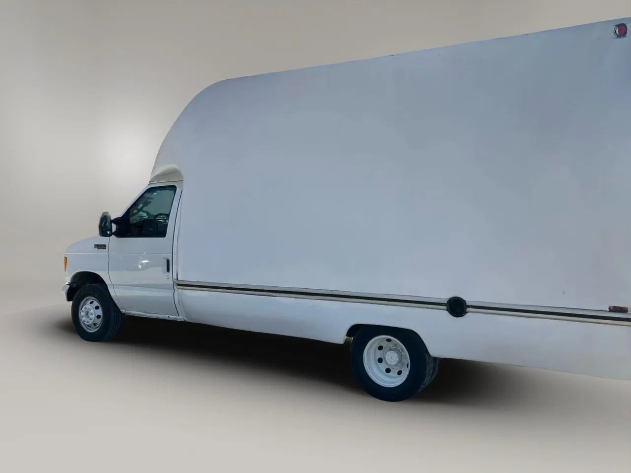 Used 2003 Ford E-350 and Econoline 350 Super Duty image 6