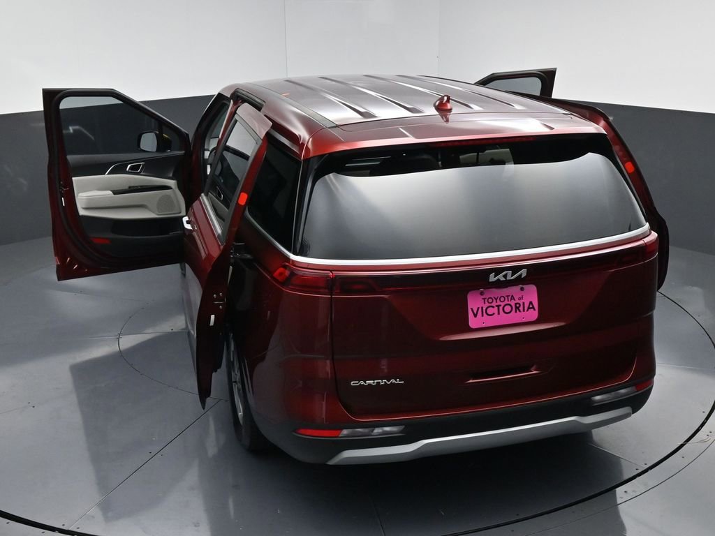 Used 2024 Kia Carnival LX image 26
