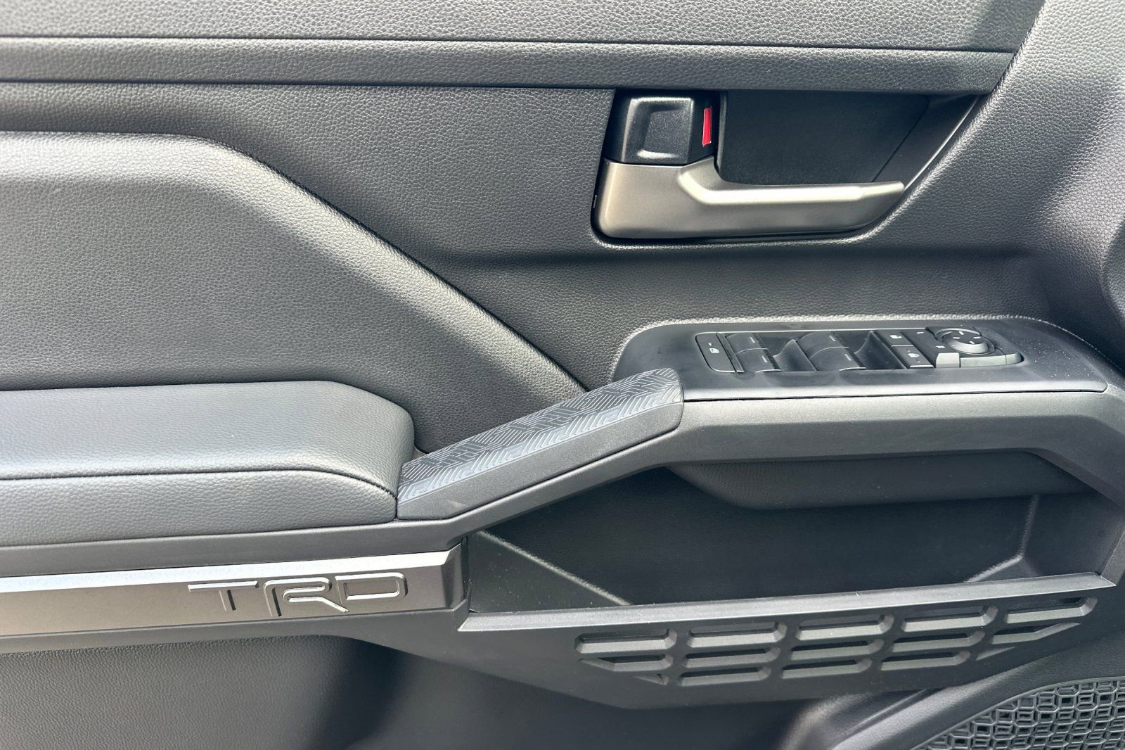 New 2025 Toyota Tacoma TRD Off-Road image 11