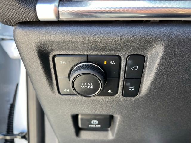 Used 2025 Ford Expedition Max Platinum AWD/4WD image 30