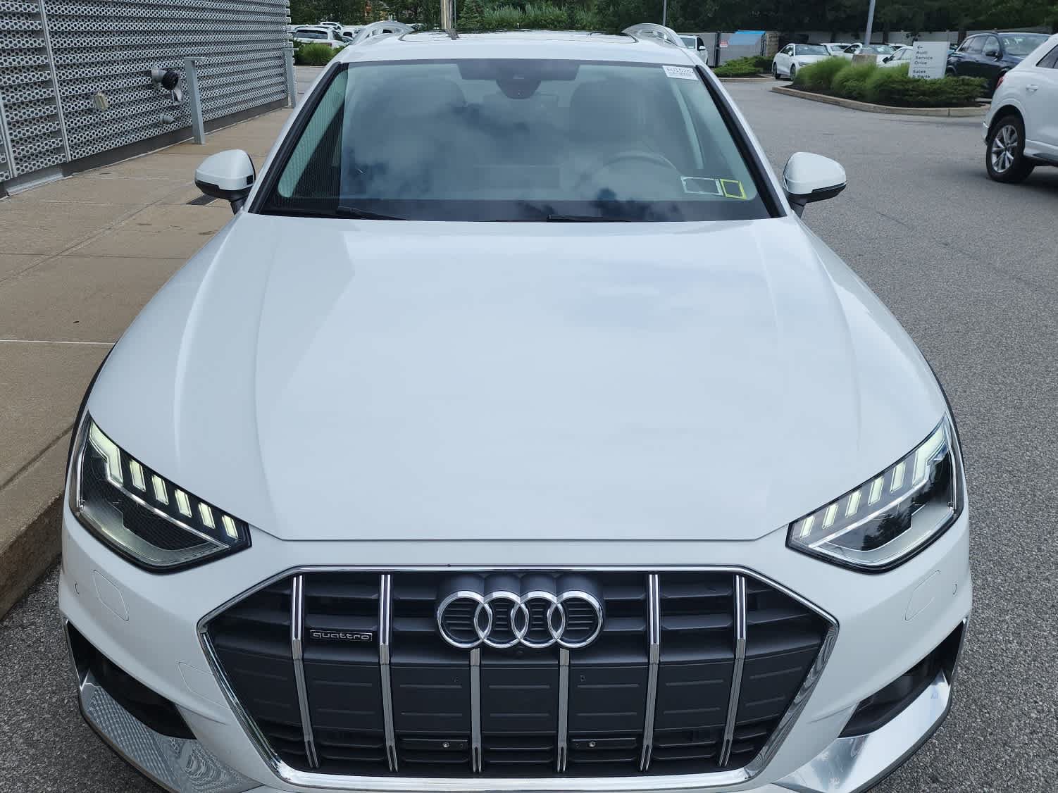 Used 2023 Audi A4 2.0T allroad Premium Plus w/ Premium Plus Package AWD/4WD image 17