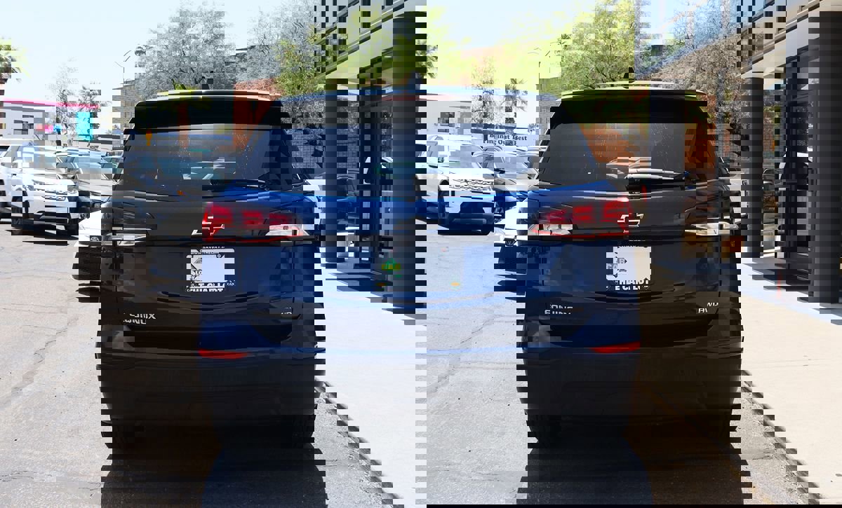 Used 2022 Chevrolet Equinox LS w/ LS Convenience Package image 11