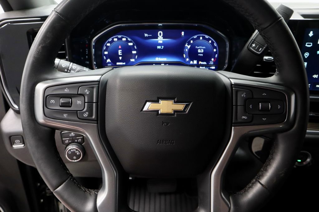 Used 2023 Chevrolet Silverado 1500 LT AWD/4WD image 32