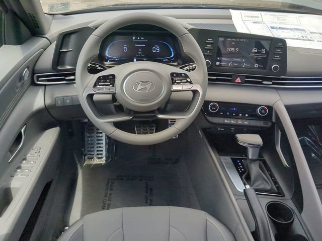 New 2025 Hyundai Elantra Sport FWD image 15