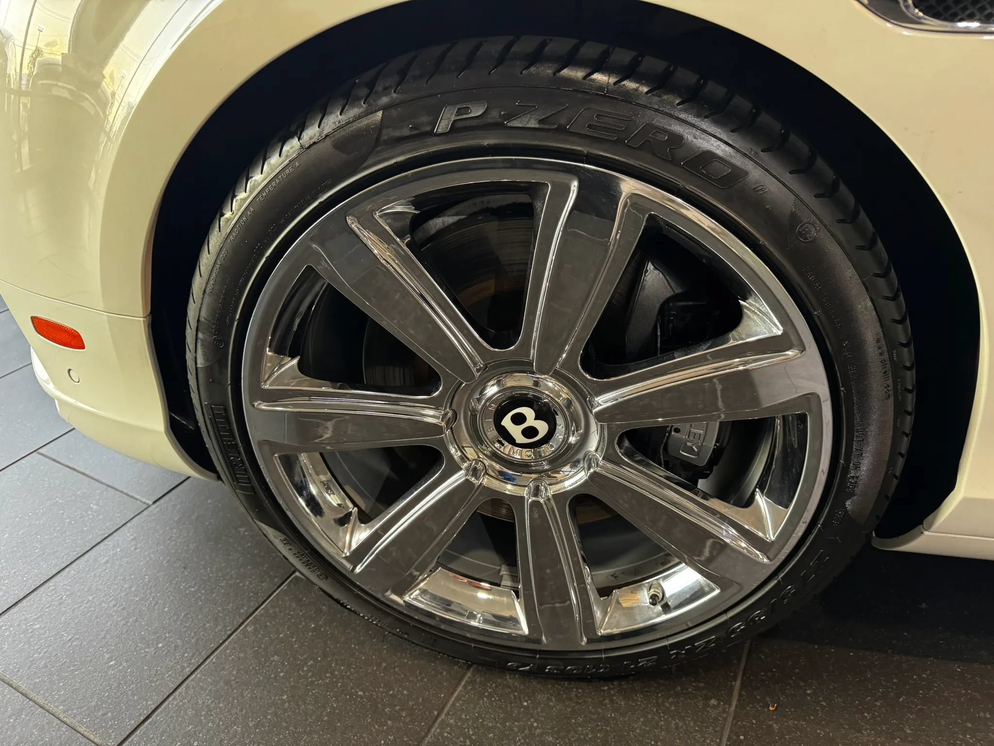 Used 2017 Bentley Continental GT AWD/4WD image 51