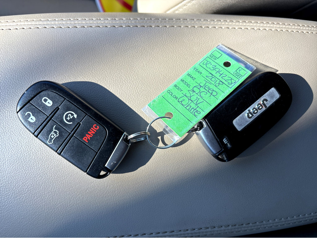 Used 2018 Jeep Grand Cherokee Limited w/ Trailer Tow Group IV image 40