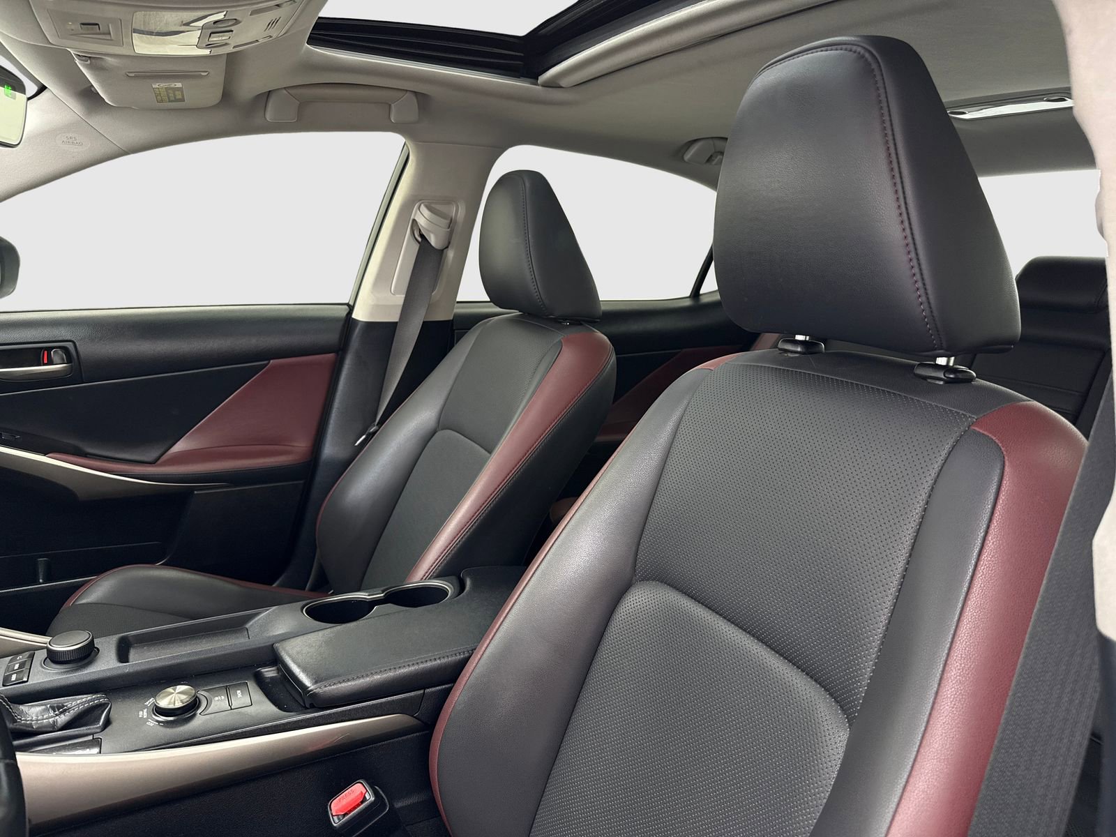 Used 2019 Lexus IS 300 w/ Premium Package RWD image 15