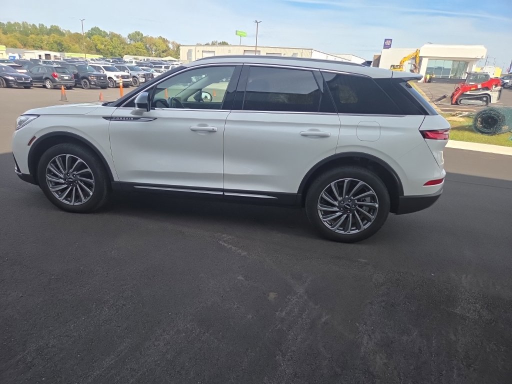 Used 2024 Lincoln Corsair Reserve FWD image 10