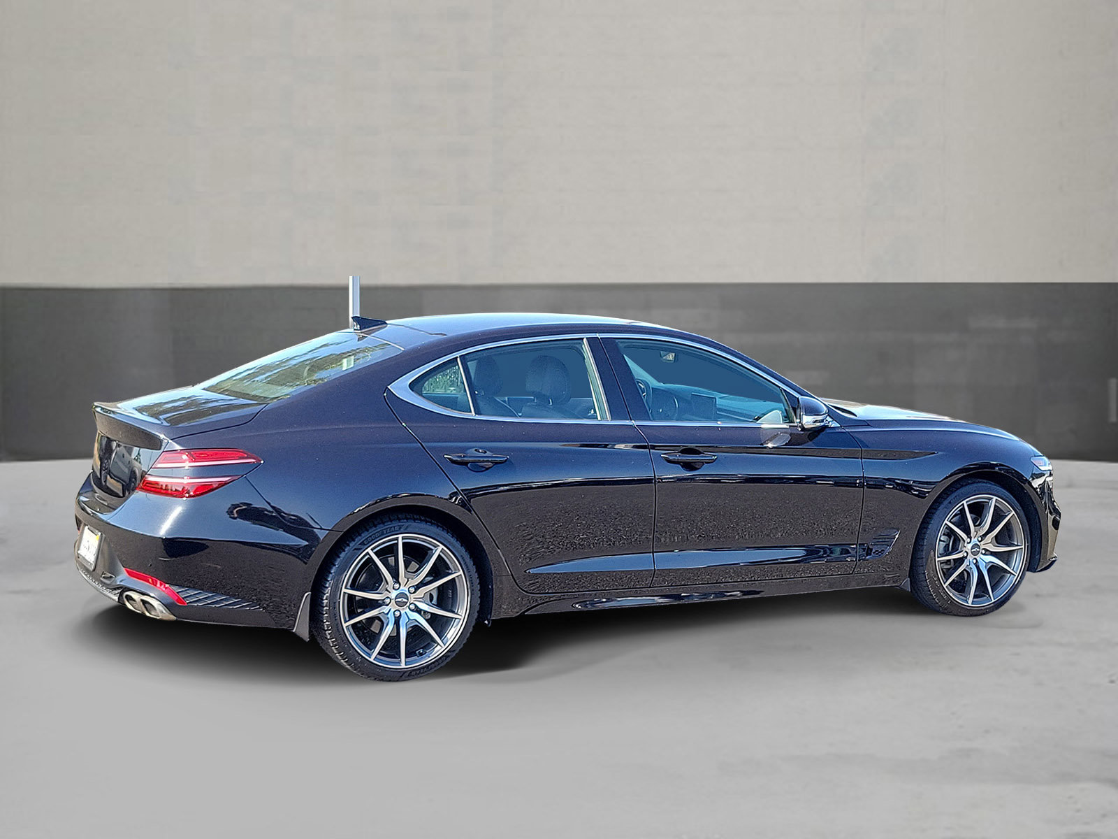 Certified 2023 Genesis G70 2.0T RWD image 2