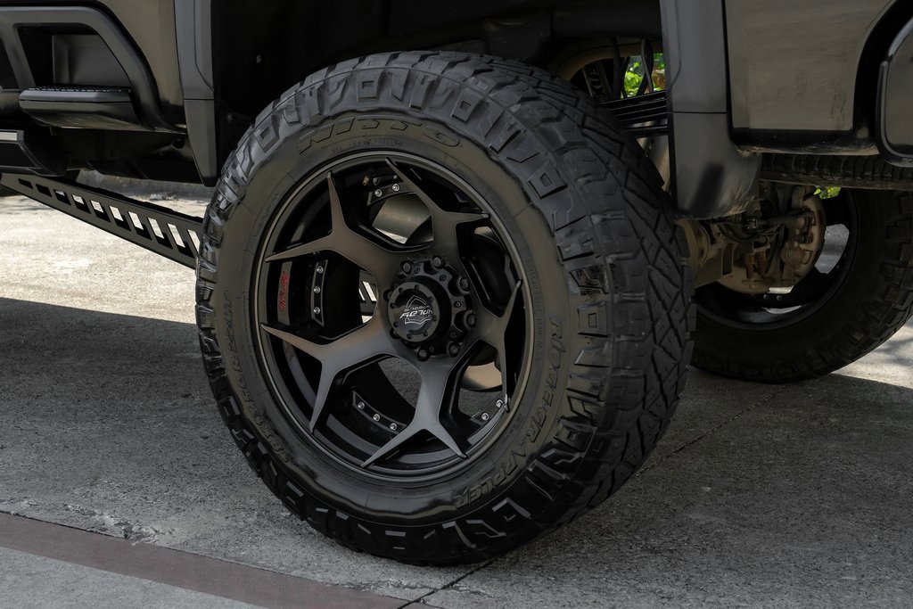 Used 2023 GMC Sierra 2500 Denali w/ Denali Black Diamond Edition image 57
