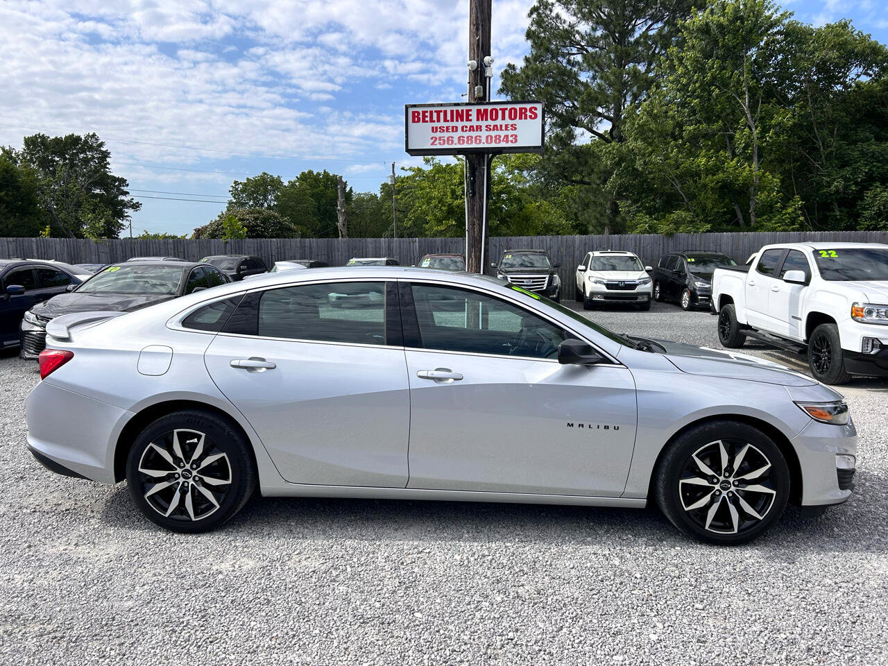 Used 2021 Chevrolet Malibu RS image 3