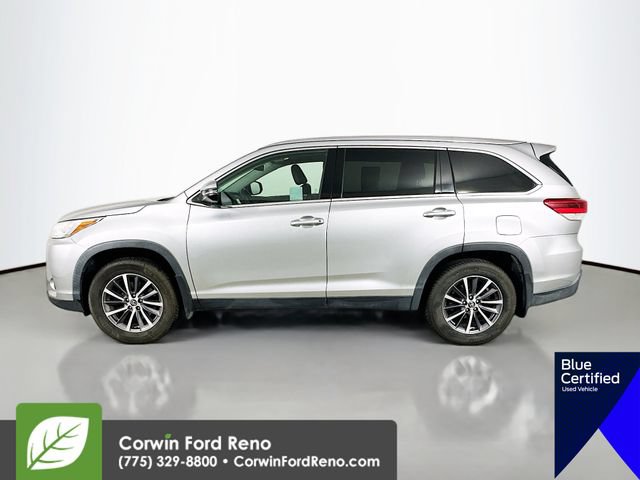 Used 2019 Toyota Highlander XLE AWD/4WD image 4