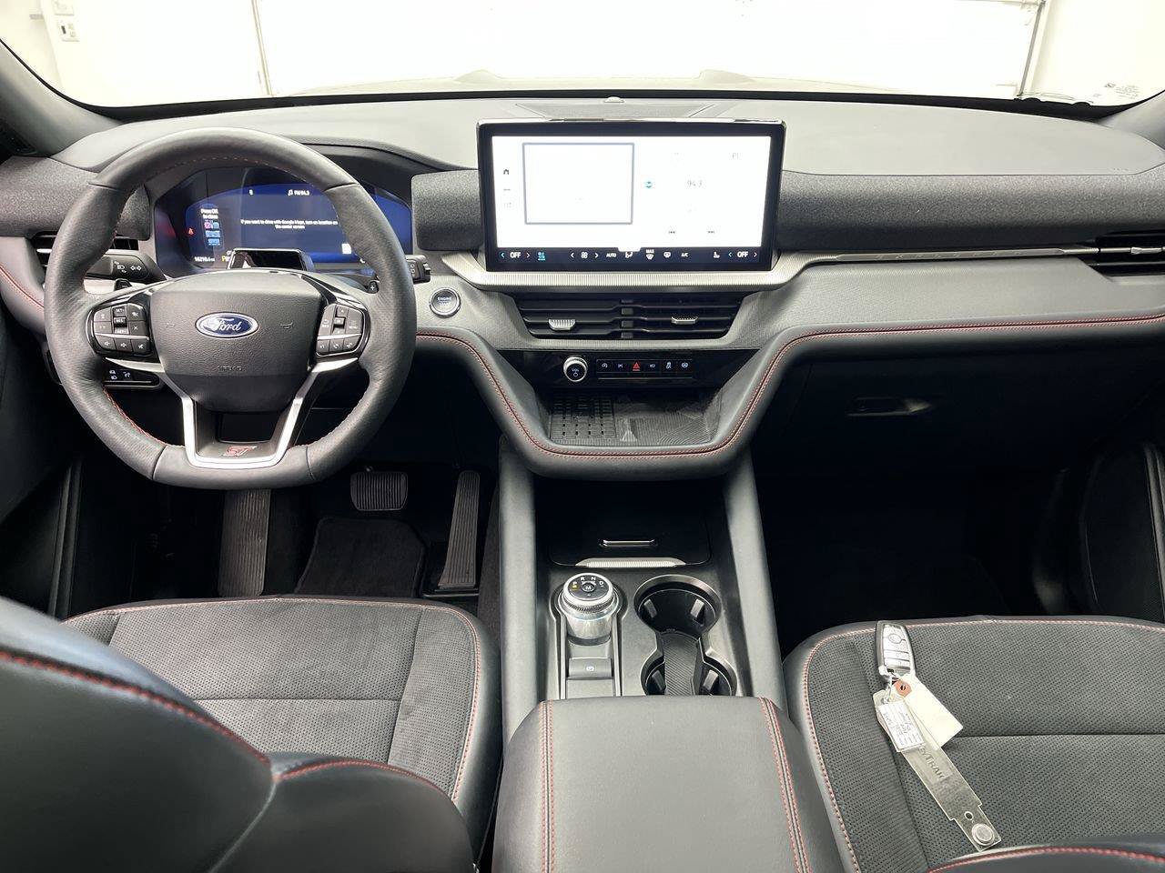 Used 2025 Ford Explorer ST AWD/4WD image 4