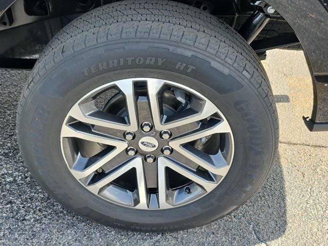 Certified 2023 Ford F150 XL w/ STX Appearance Package RWD image 7