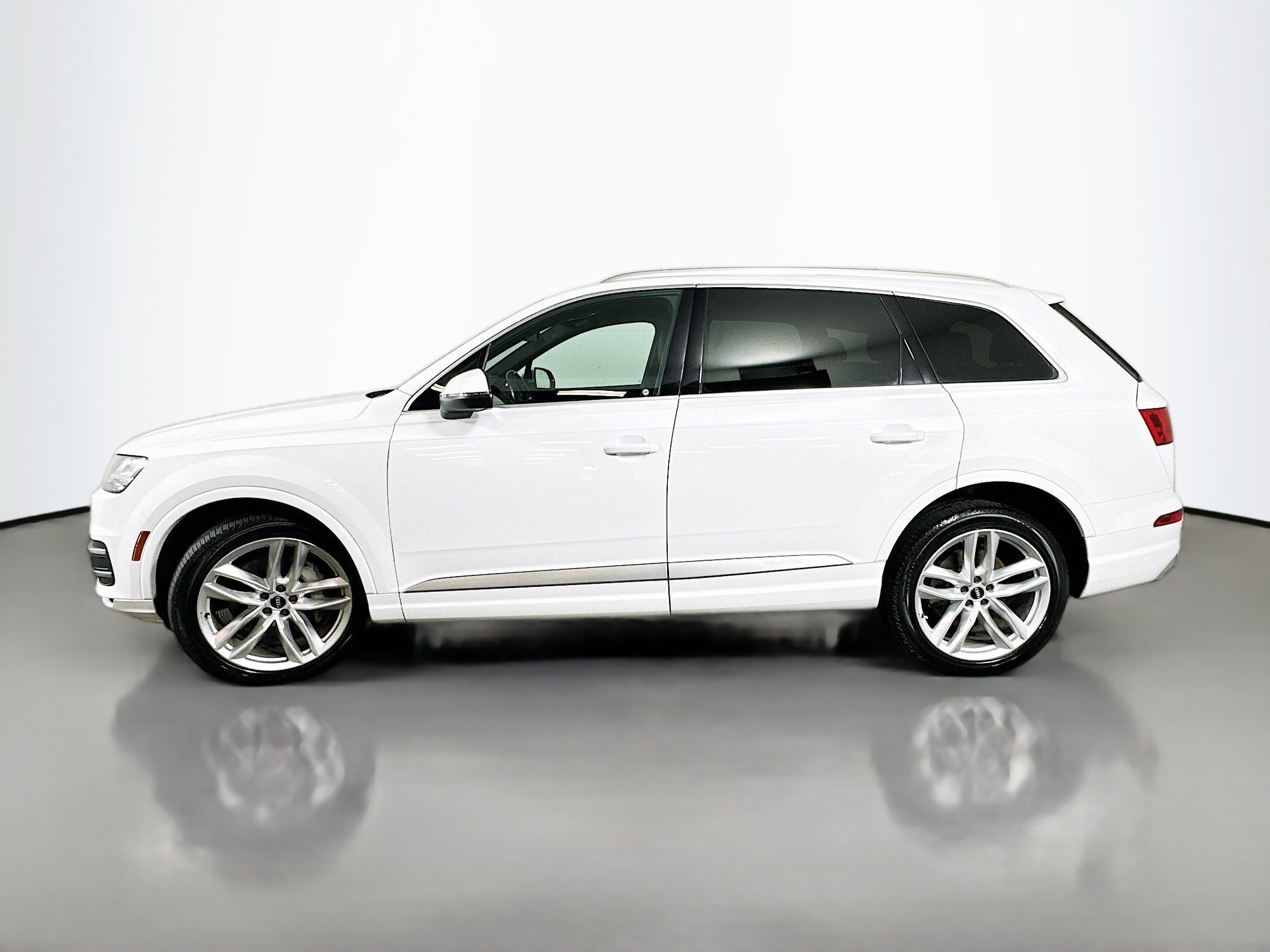 Used 2018 Audi Q7 3.0T Prestige w/ Prestige Package AWD/4WD image 4
