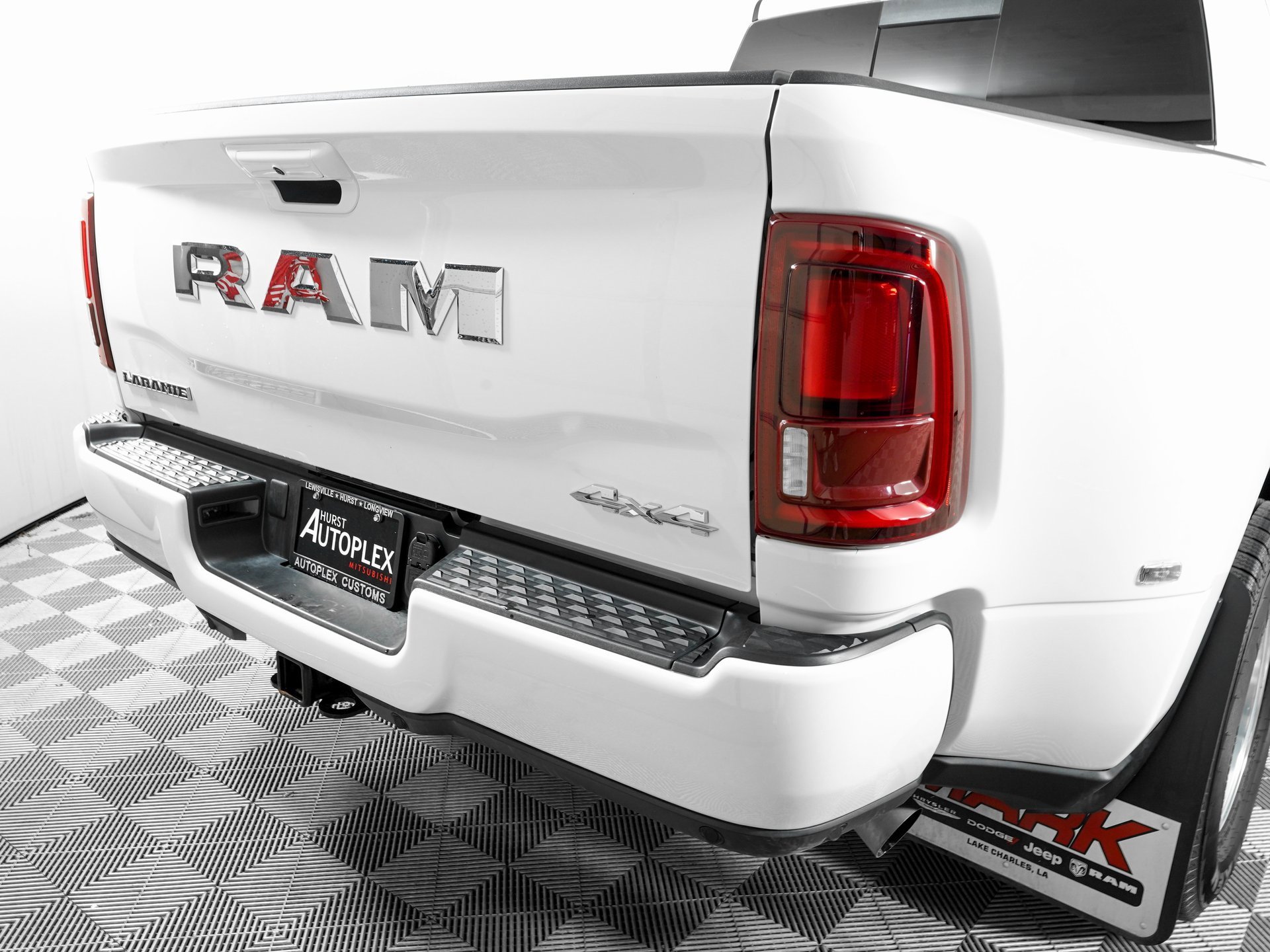 Used 2025 RAM 3500 Laramie w/ Max Tow Package image 31