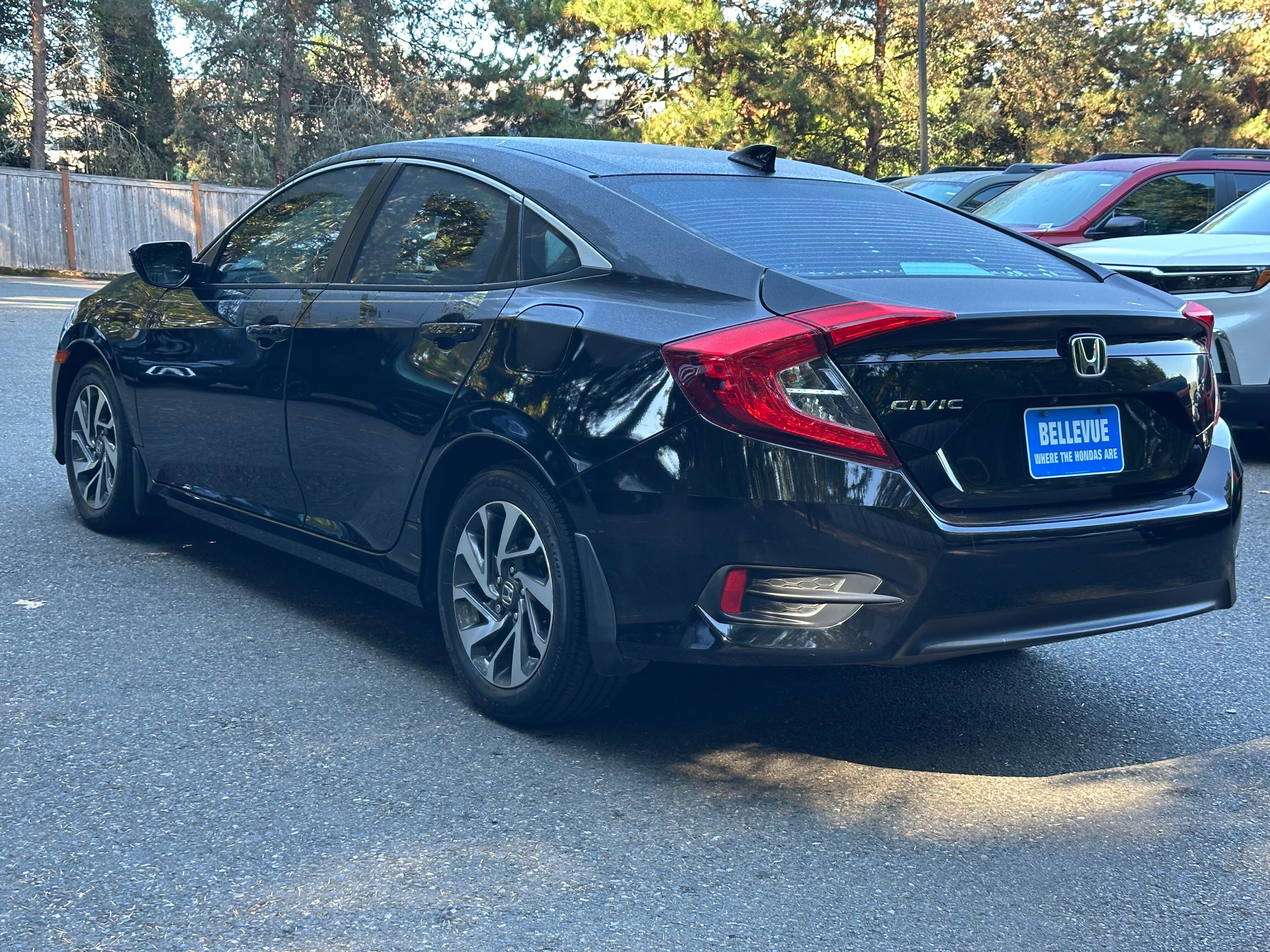 Used 2018 Honda Civic EX image 5