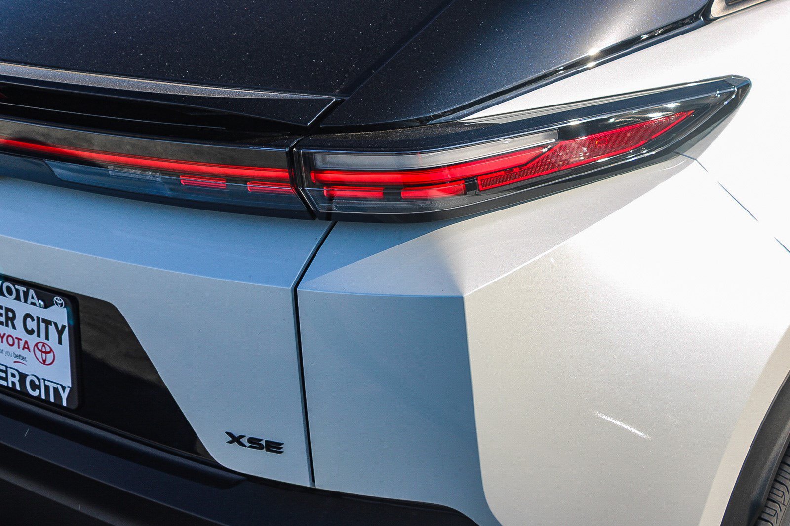 New 2026 Toyota C-HR AWD/4WD image 10