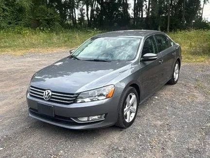 Used 2015 Volkswagen Passat 1.8T Limited Edition image 1